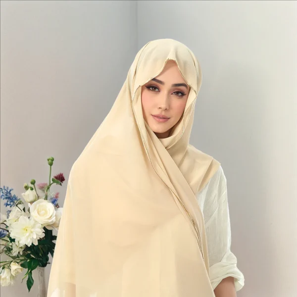 echarpe de luxe femme en mousseline de soie perlée